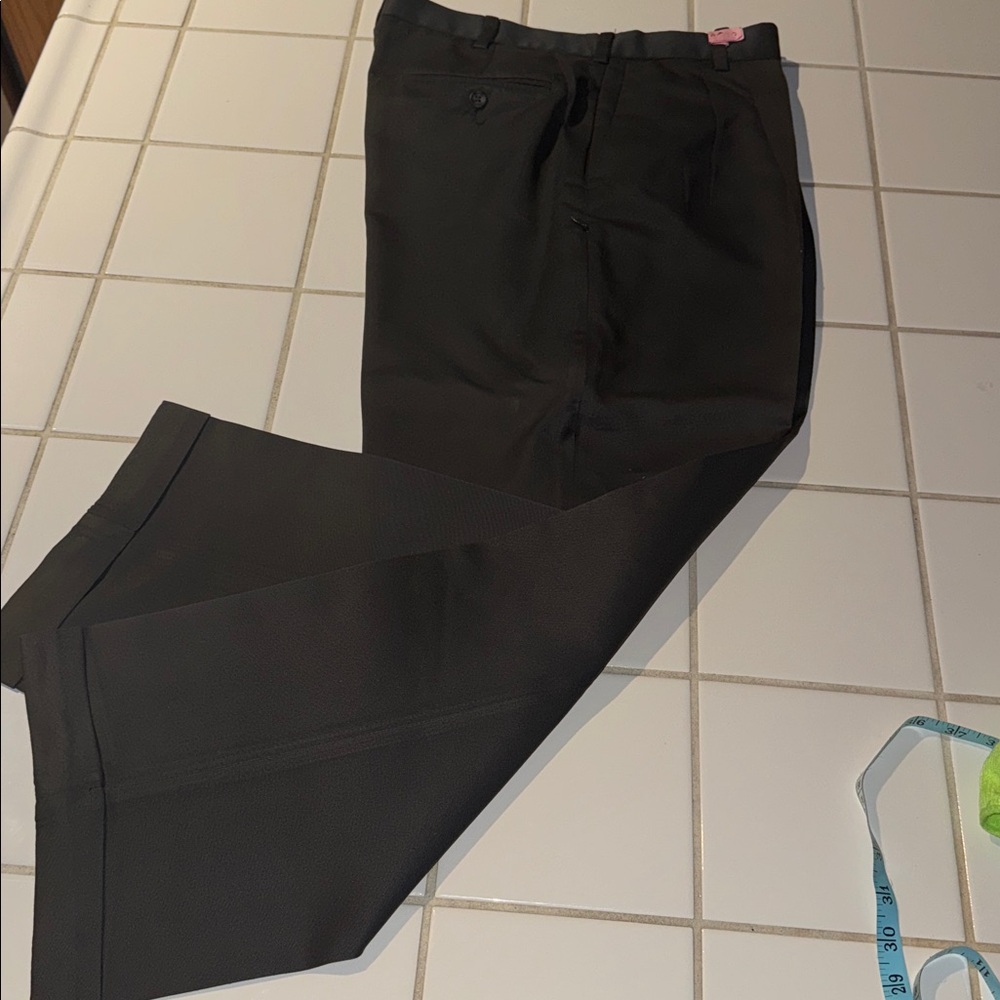 Dockers Premium Pants gray Pleated Front W34 L30 🐈‍⬛ zipper pockets & cuffs